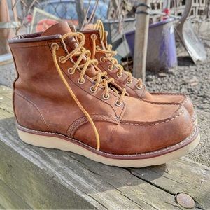Red Wing Heritage Moc Toe 8880 - Like New!